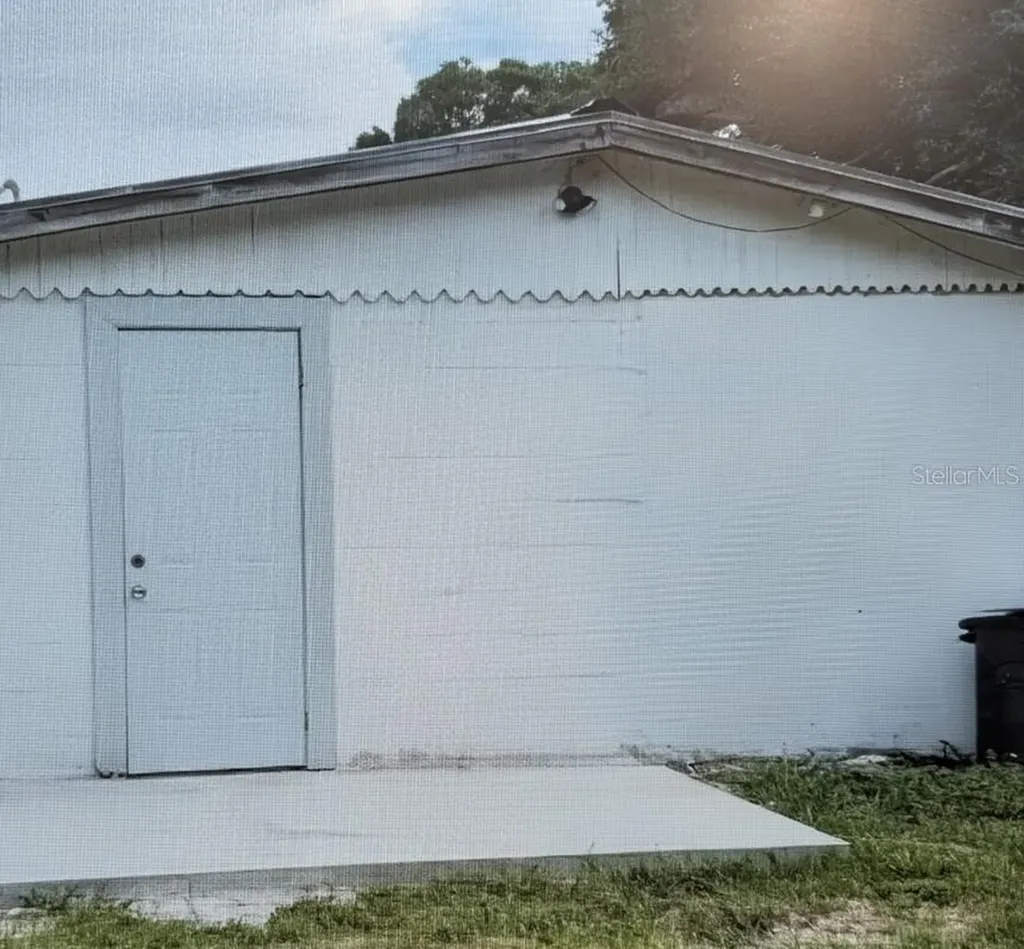 2725 Sample Street Kissimmee FL 34744