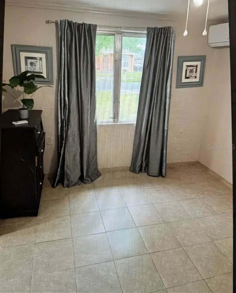 2725 Sample Street Kissimmee FL 34744