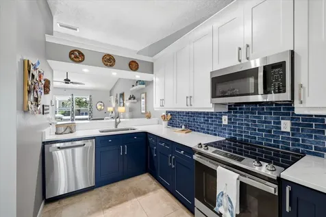 2240 Gulf View Boulevard Dunedin FL 34698