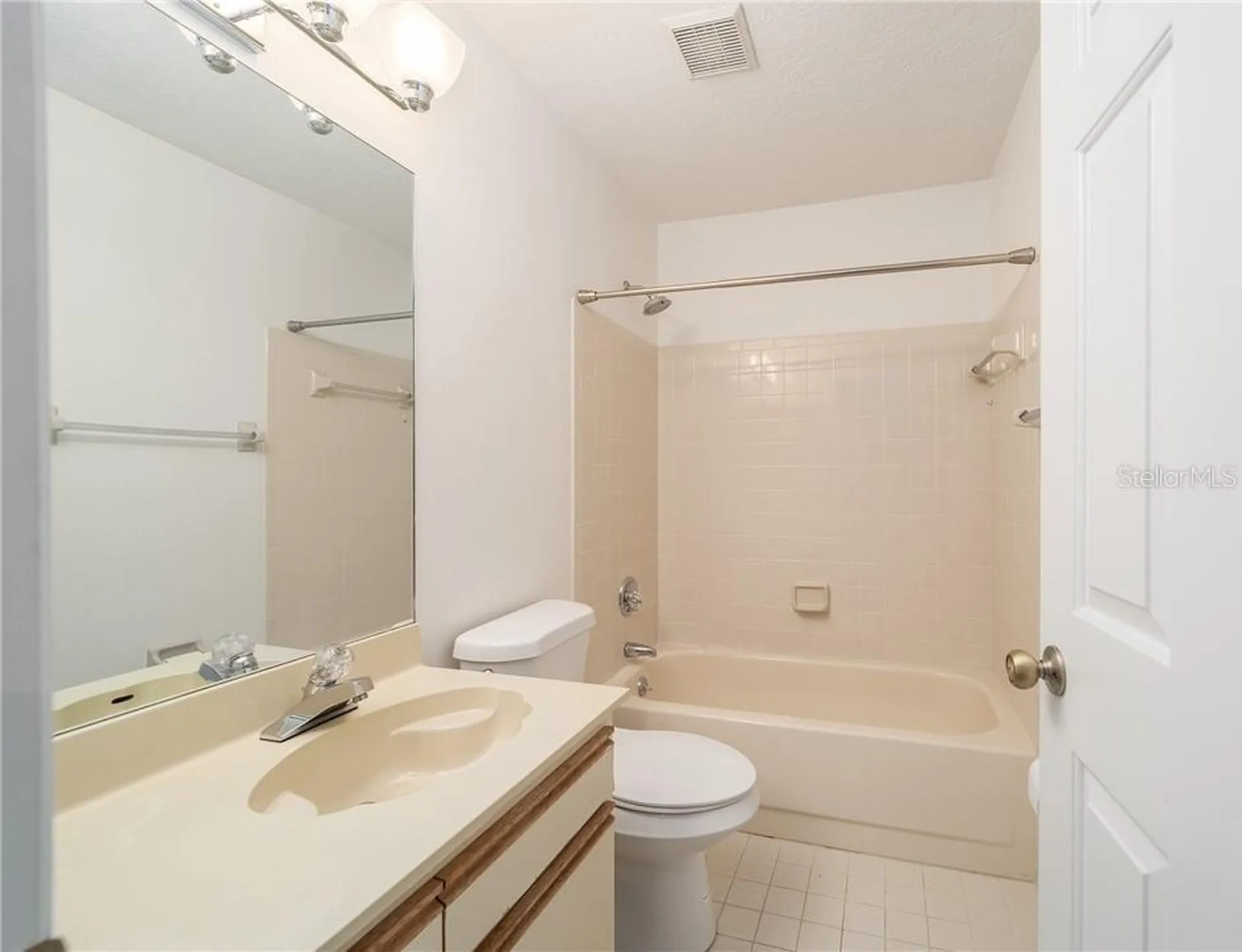 2437 SW 20th Court Ocala FL 34471