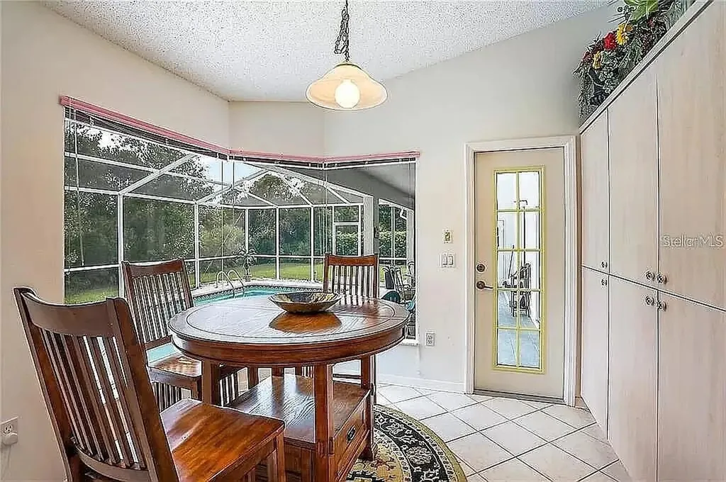 11 Mangrove Court W Homosassa FL 34446