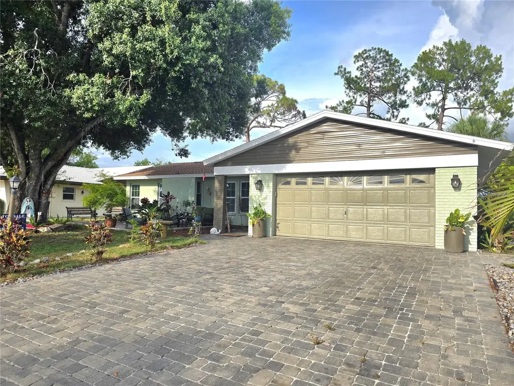 7309 Connecticut Avenue Sarasota FL 34243
