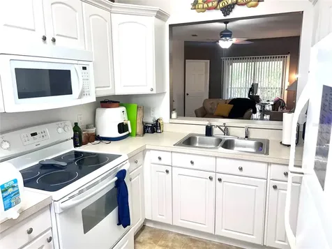 8842 Coral Palms Court Kissimmee FL 34747