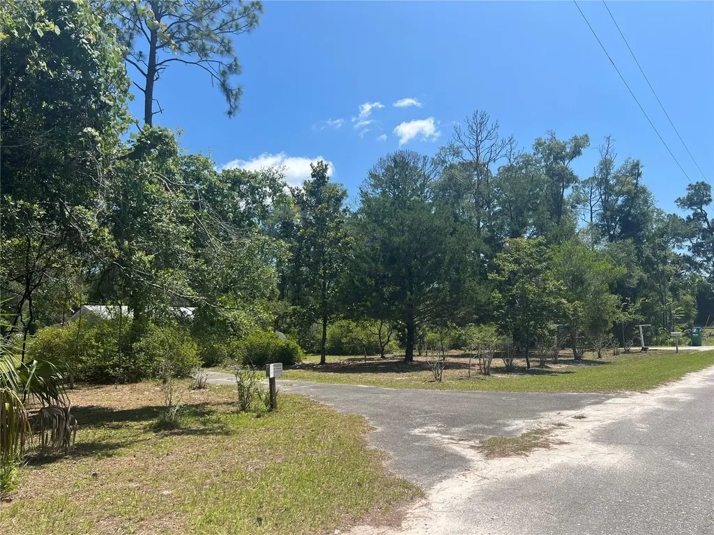 203 SE 45 Avenue Cross City FL 32628