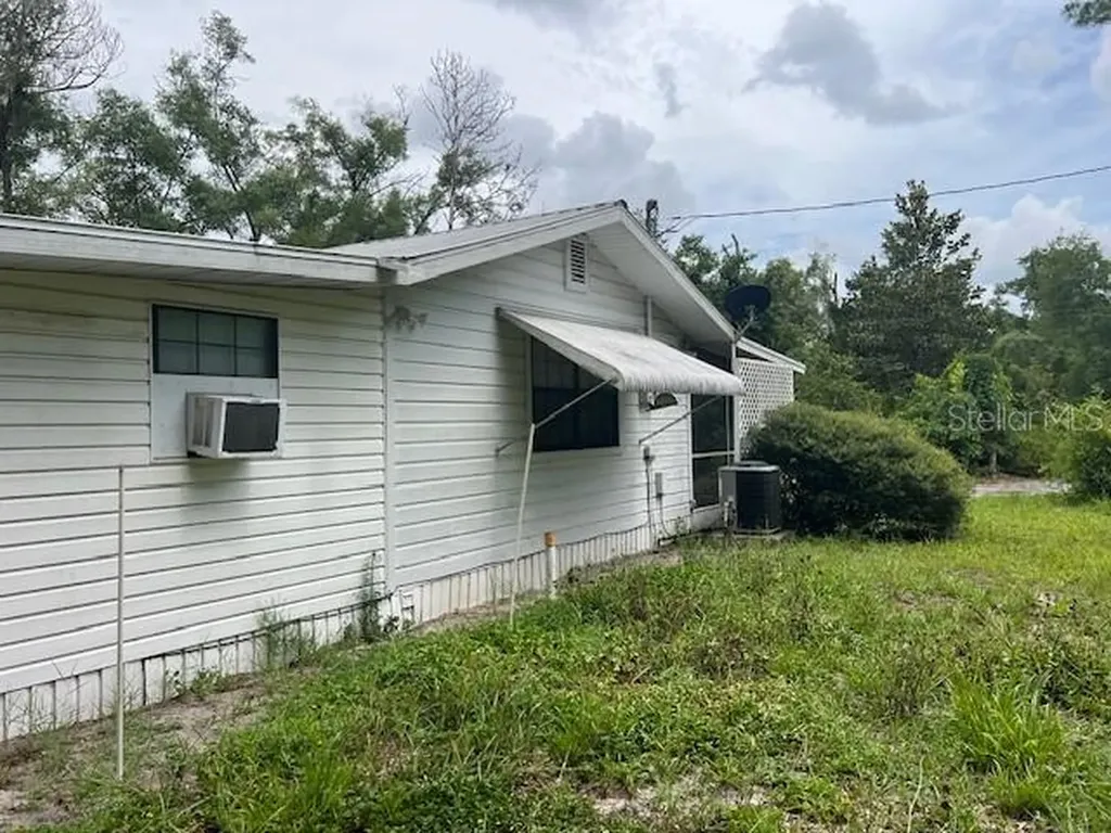 203 SE 45 Avenue Cross City FL 32628
