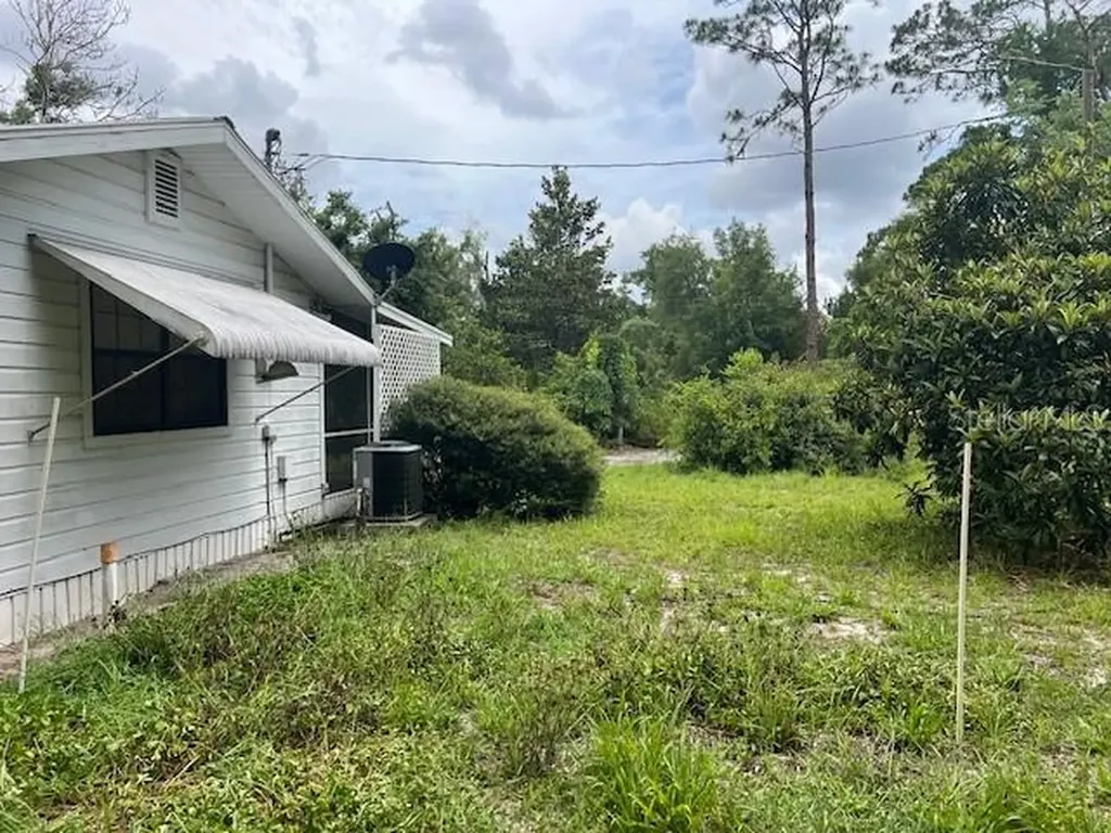 203 SE 45 Avenue Cross City FL 32628
