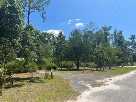 203 SE 45 Avenue Cross City FL 32628