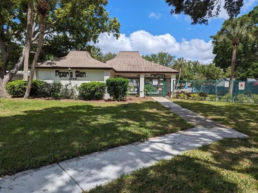 1602 Amberlea Drive S Dunedin FL 34698