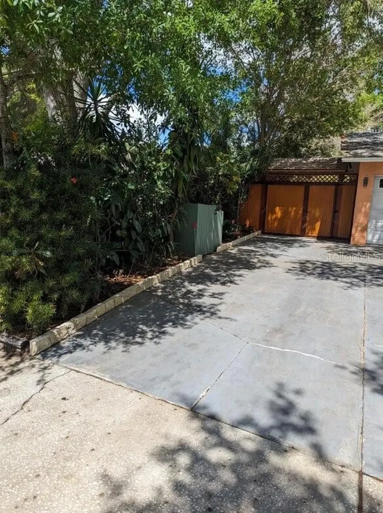 1602 Amberlea Drive S Dunedin FL 34698