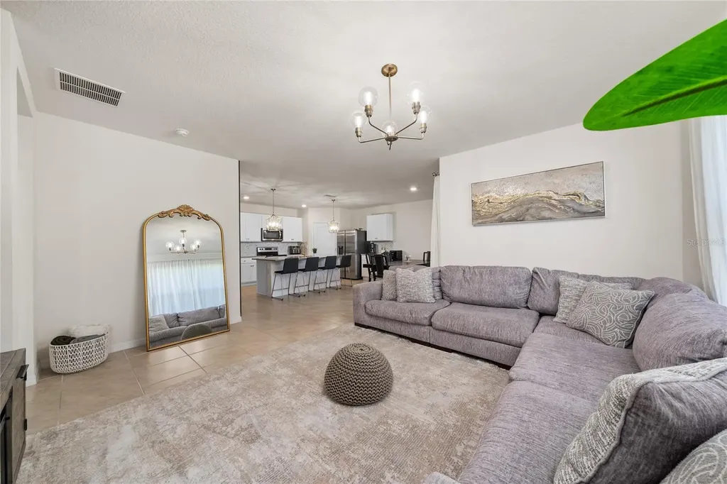 687 Griffon Avenue Lake Alfred FL 33850