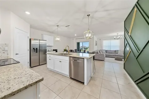 687 Griffon Avenue Lake Alfred FL 33850