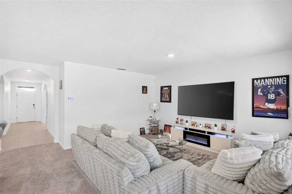 1351 Fox Squirrel Drive Davenport FL 33897