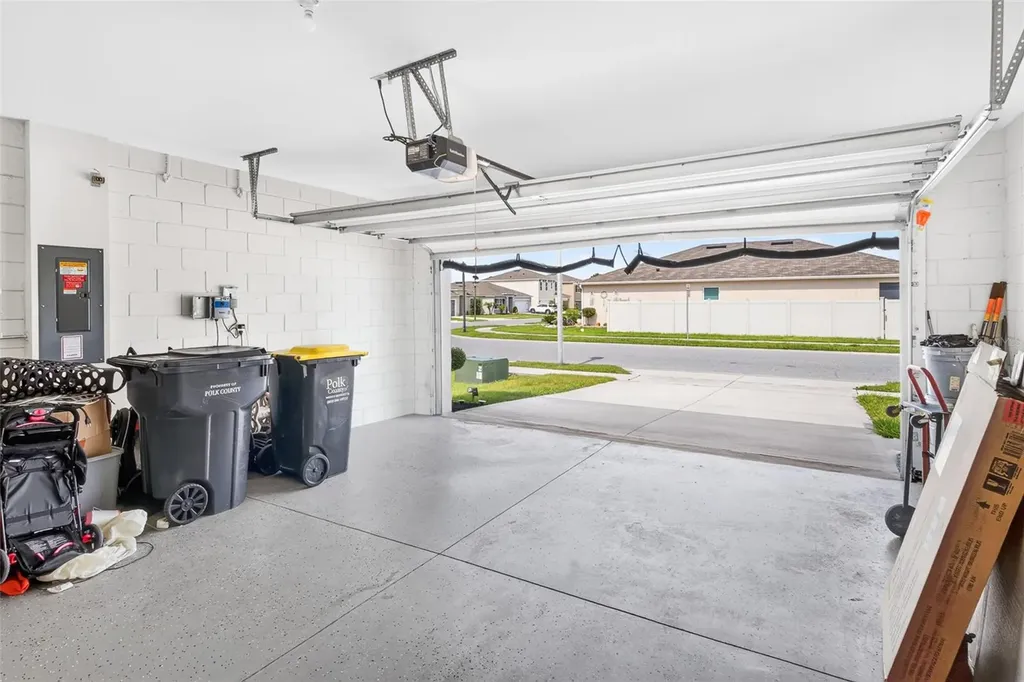1351 Fox Squirrel Drive Davenport FL 33897