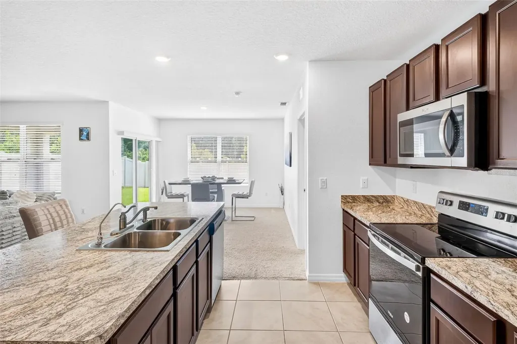 1351 Fox Squirrel Drive Davenport FL 33897