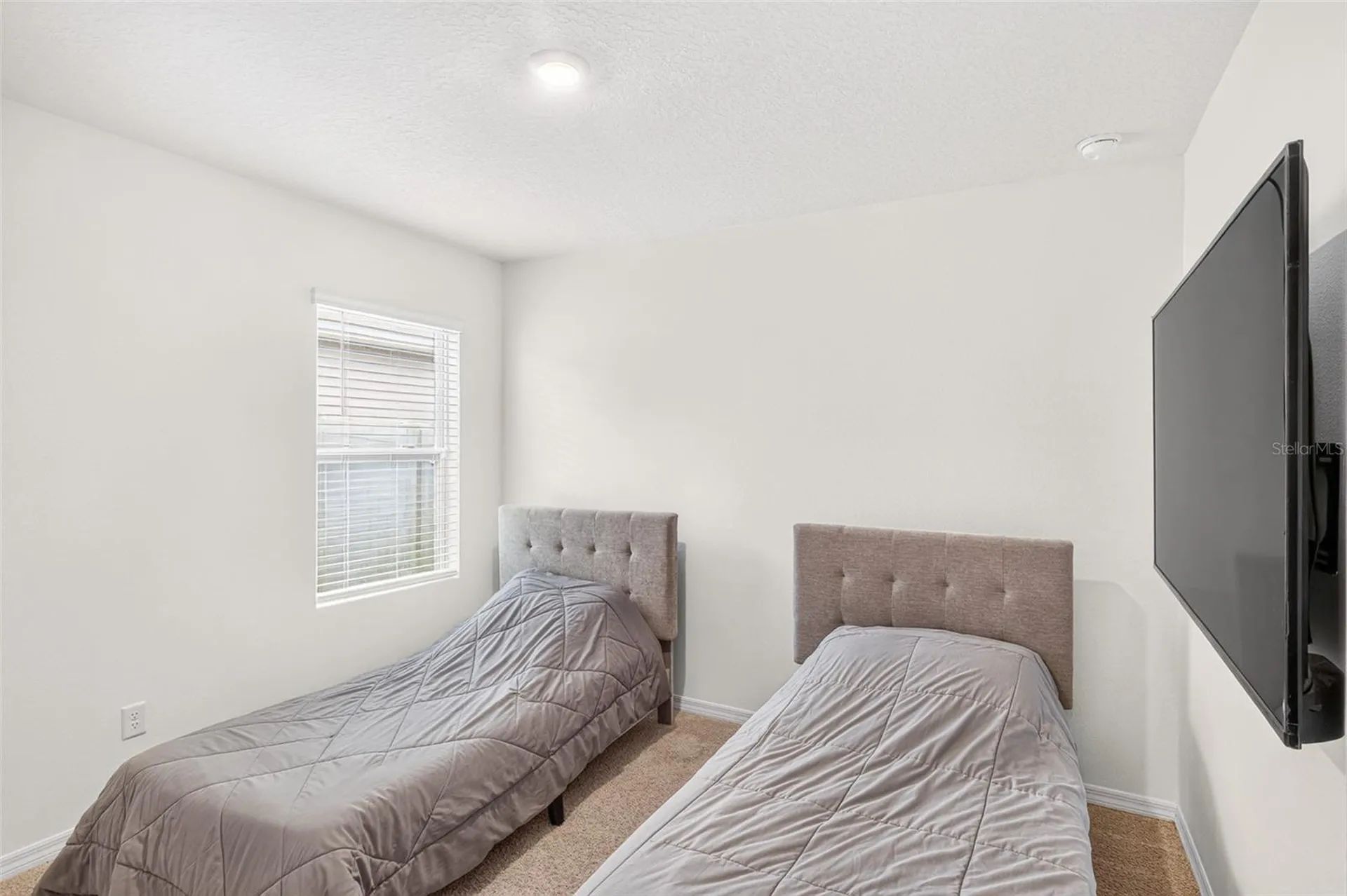 1351 Fox Squirrel Drive Davenport FL 33897
