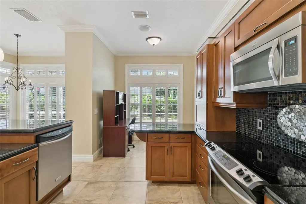 184 Wimbledon Circle Lake Mary FL 32746