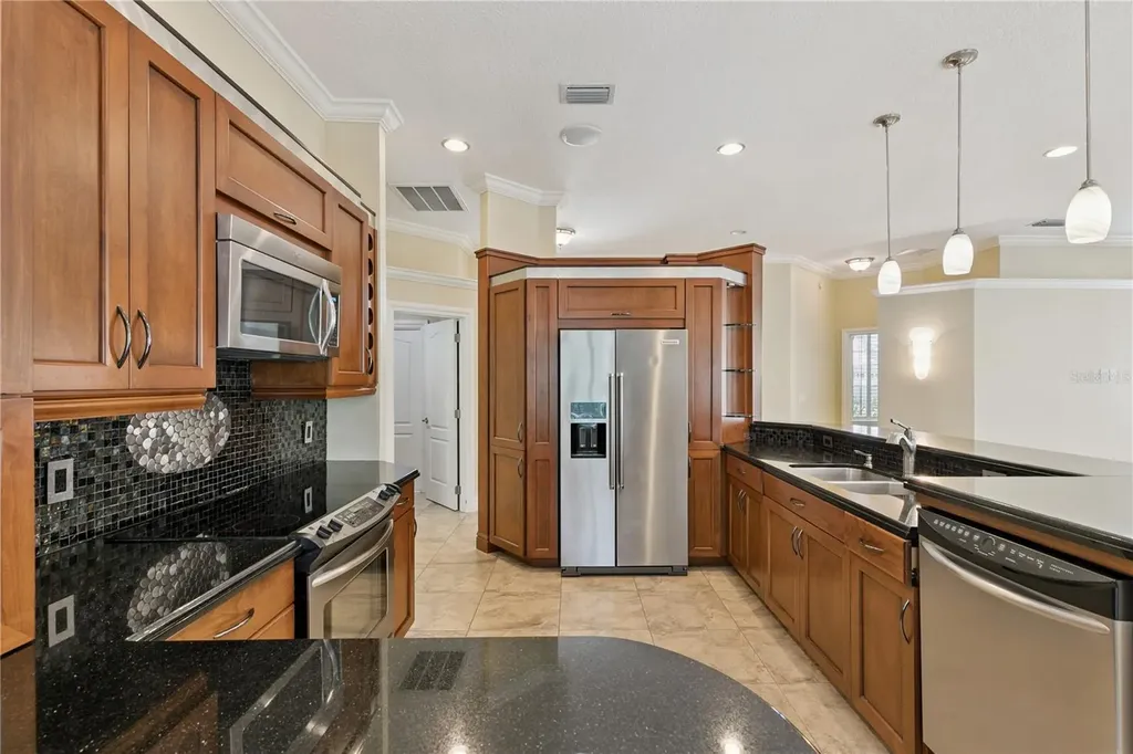 184 Wimbledon Circle Lake Mary FL 32746