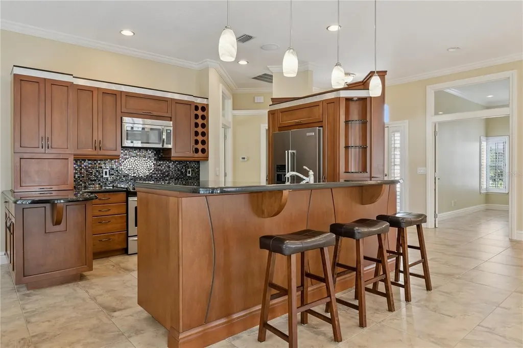 184 Wimbledon Circle Lake Mary FL 32746
