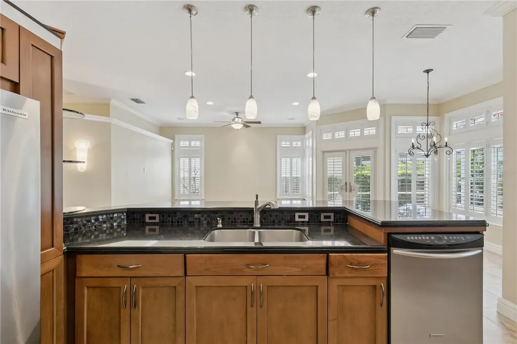 184 Wimbledon Circle Lake Mary FL 32746