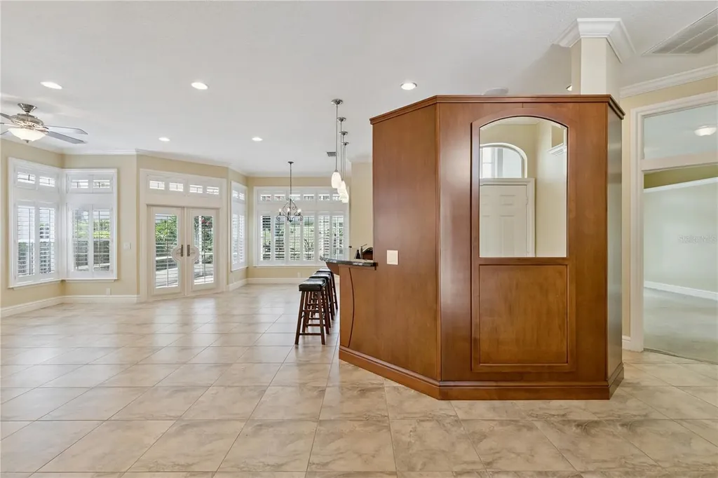 184 Wimbledon Circle Lake Mary FL 32746