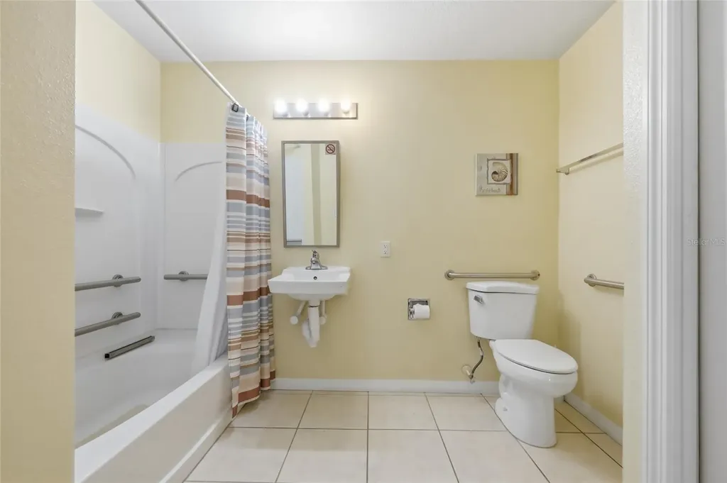 2788 Club Cortile Circle Kissimmee FL 34746