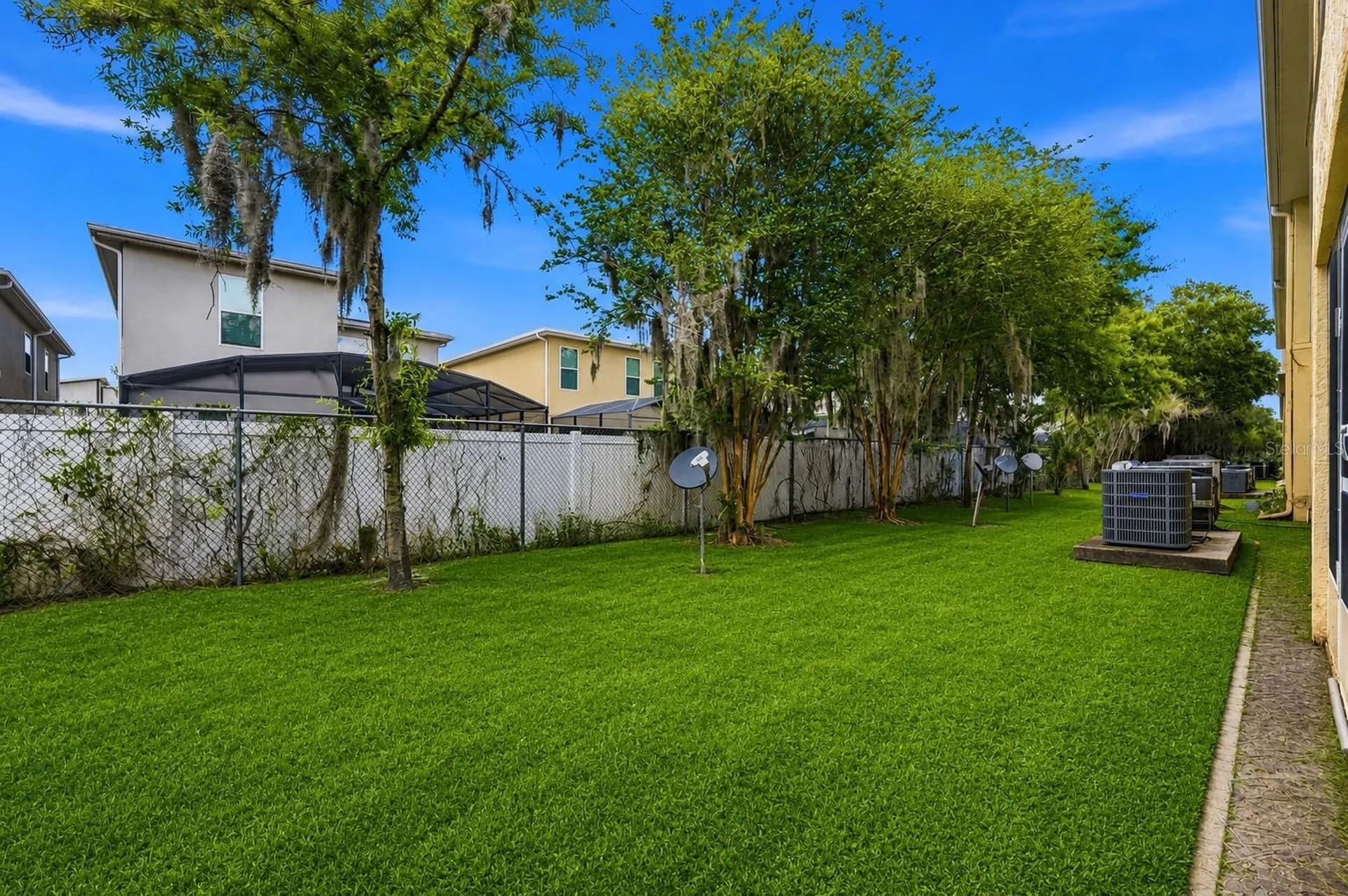 2788 Club Cortile Circle Kissimmee FL 34746