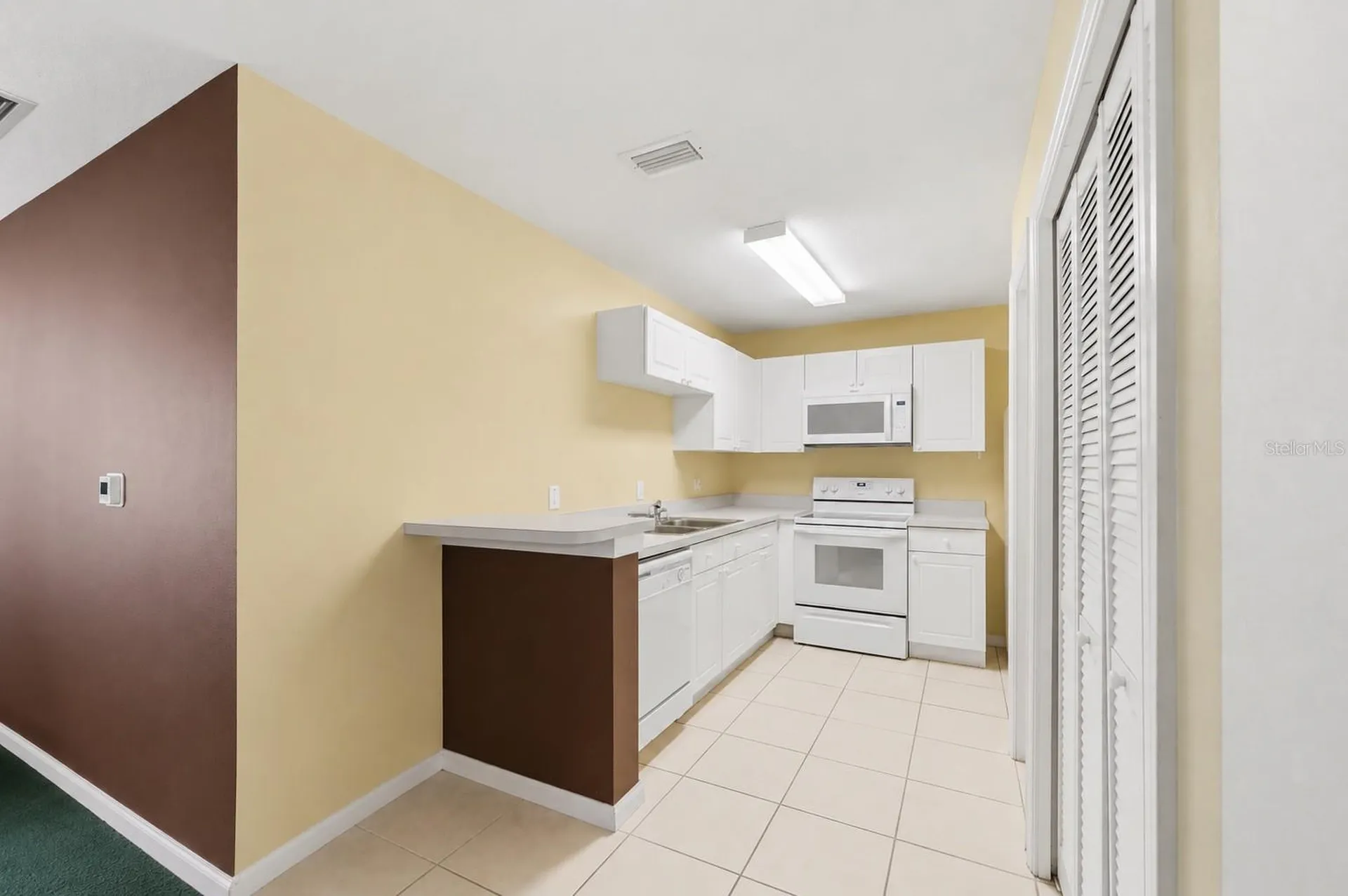 2788 Club Cortile Circle Kissimmee FL 34746