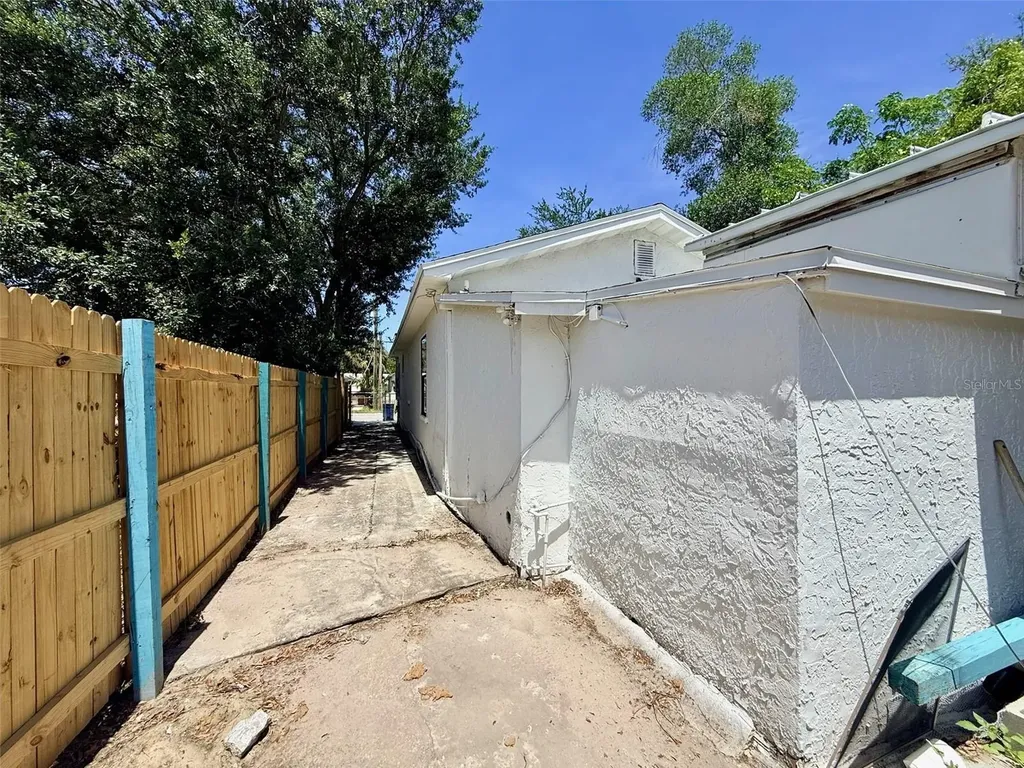 3505 N 16th Street Tampa FL 33605