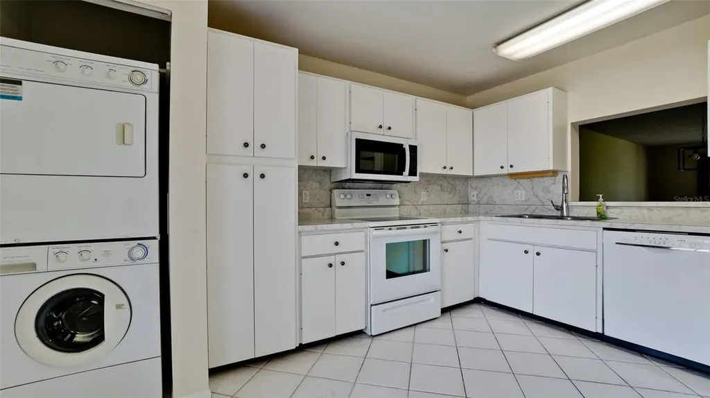 507 Lakeside Drive Bradenton FL 34210