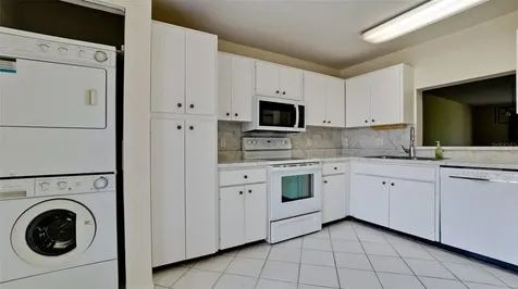 507 Lakeside Drive Bradenton FL 34210