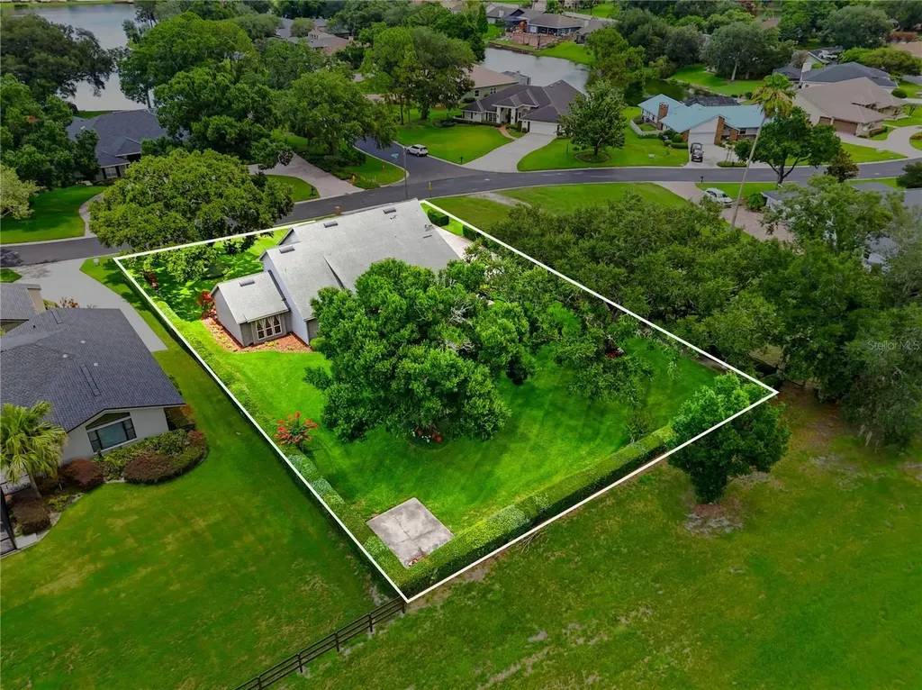 4027 Cheverly Drive W Lakeland FL 33813