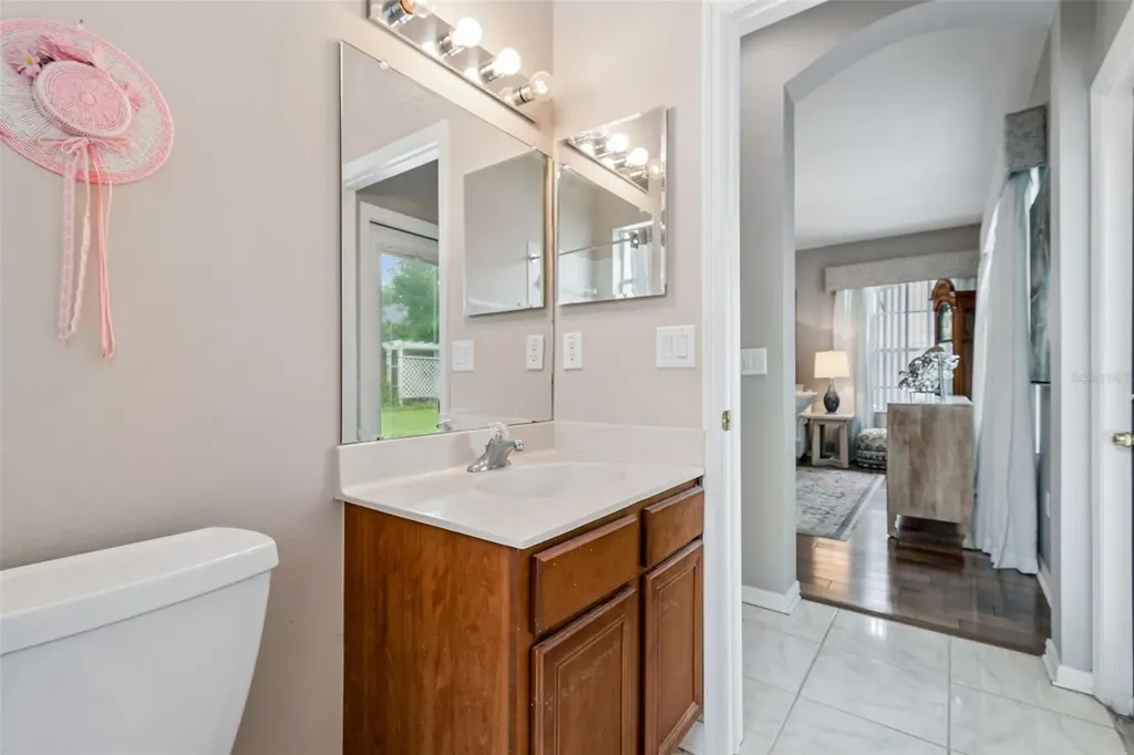 2005 Wexford Green Drive Valrico FL 33594