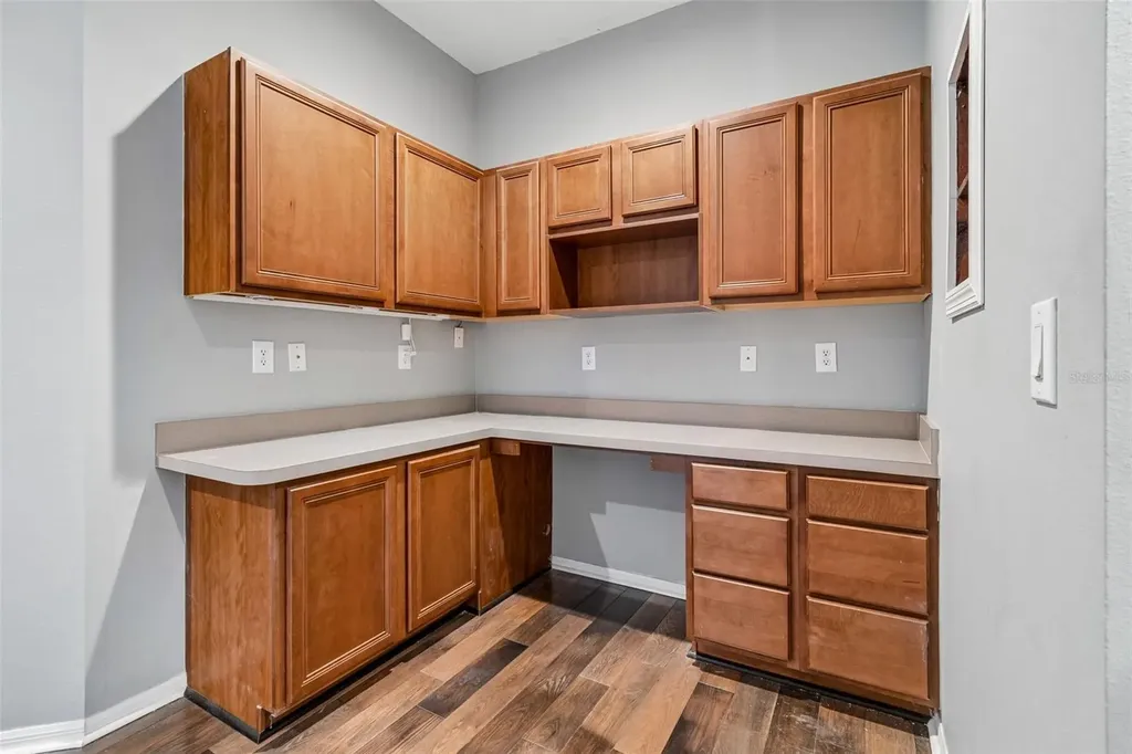 2005 Wexford Green Drive Valrico FL 33594