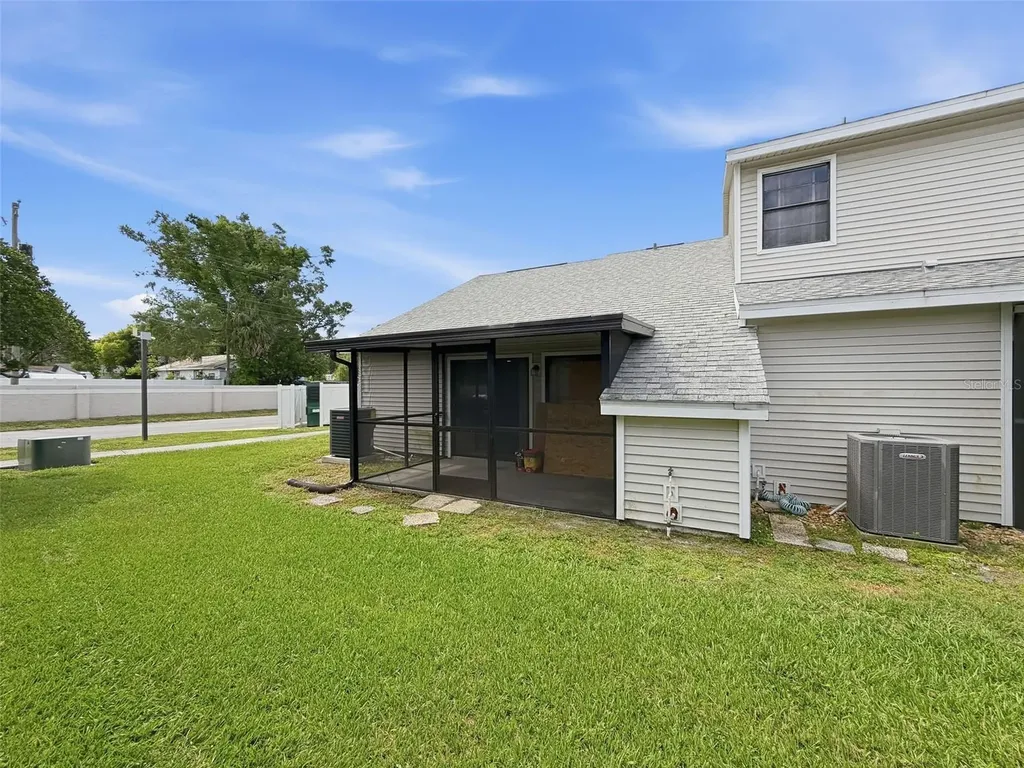 5301 Ladywell Court Tampa FL 33624