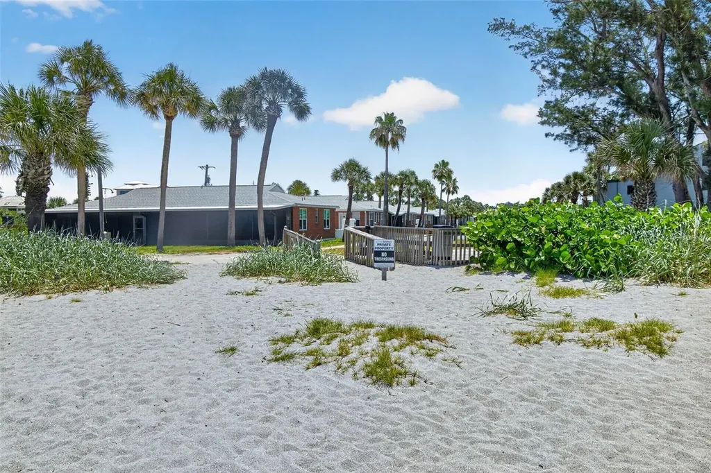 908 Villas Drive Venice FL 34285