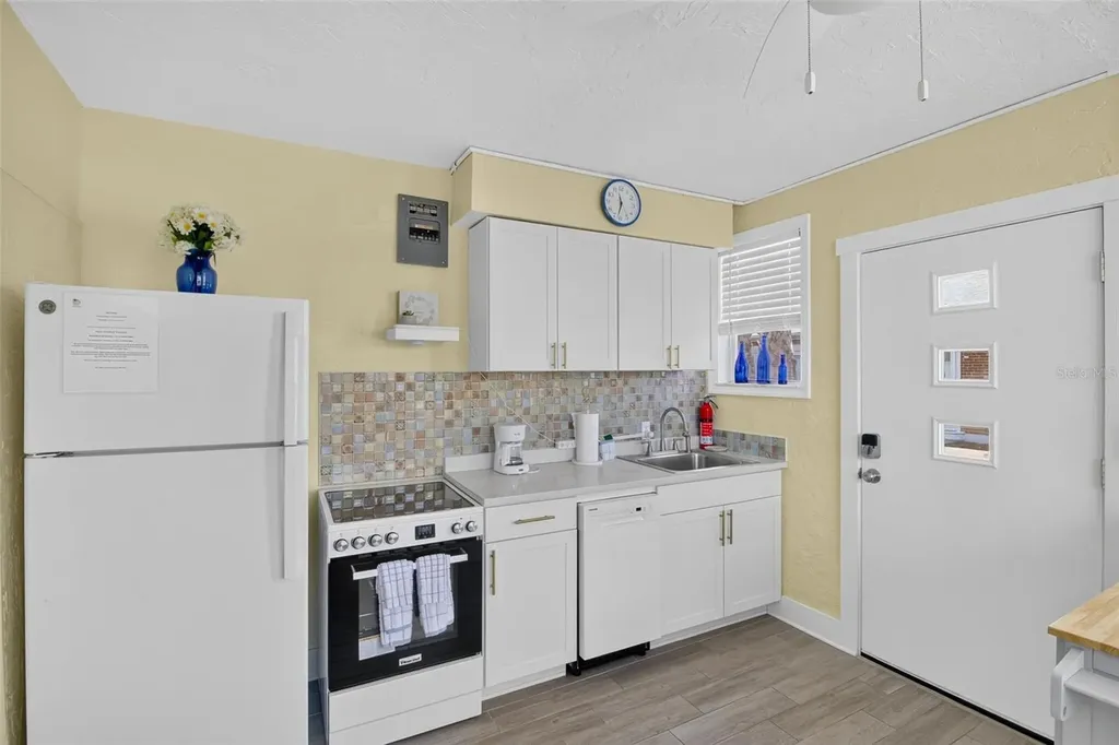 908 Villas Drive Venice FL 34285