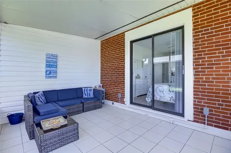 908 Villas Drive Venice FL 34285