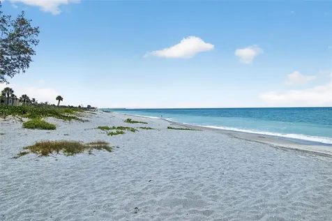 908 Villas Drive Venice FL 34285