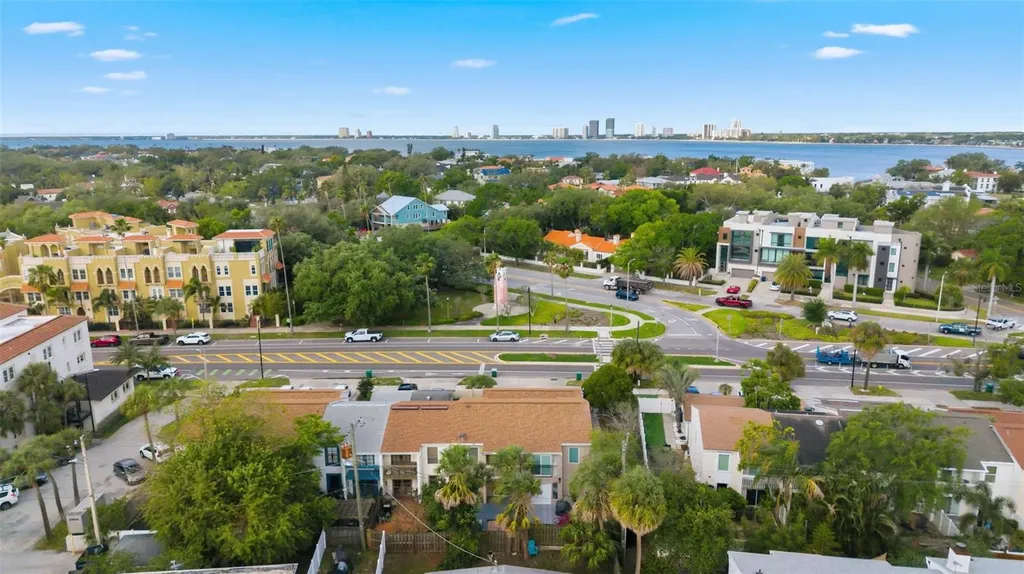105 E Davis Boulevard Tampa FL 33606