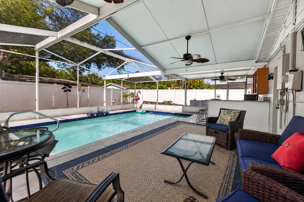 4016 83rd Street N St Petersburg FL 33709