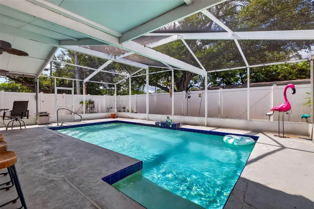 4016 83rd Street N St Petersburg FL 33709