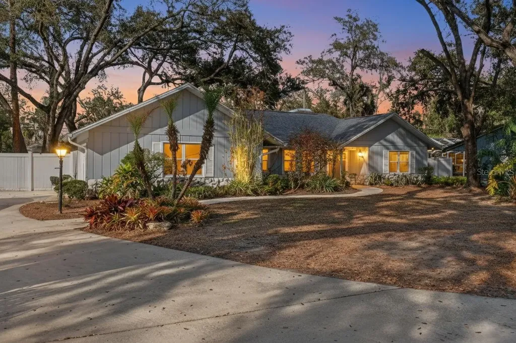 1406 Big Oak Court Brandon FL 33511