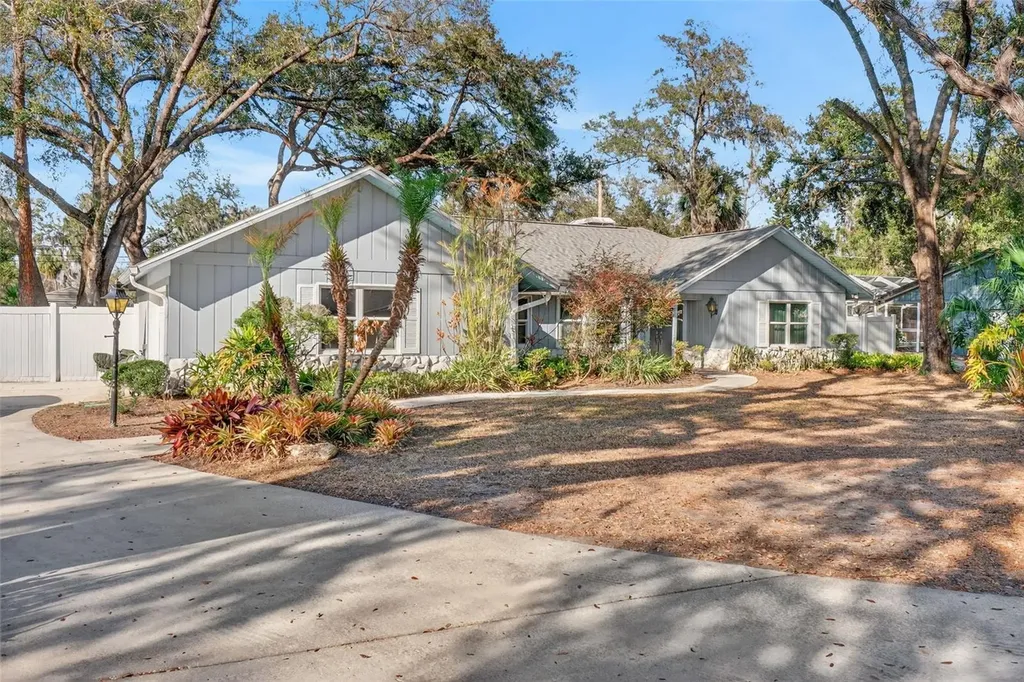 1406 Big Oak Court Brandon FL 33511