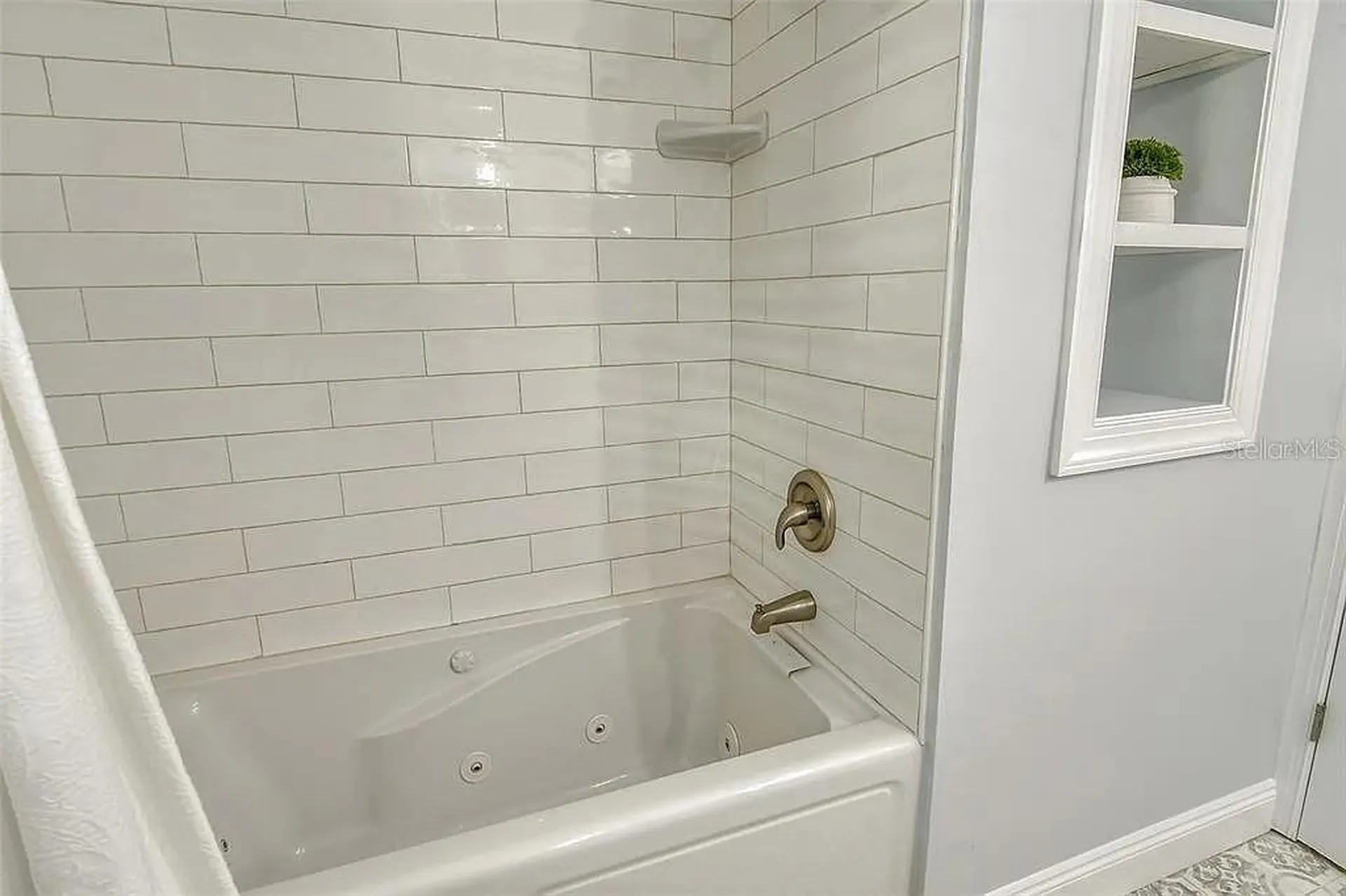4852 Featherbed Lane Sarasota FL 34242