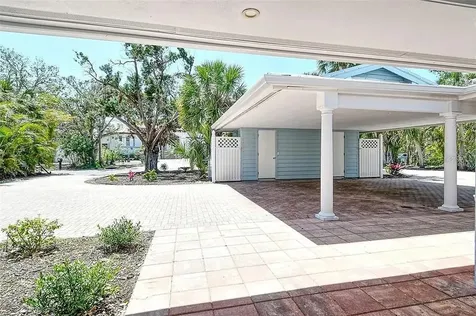 4852 Featherbed Lane Sarasota FL 34242