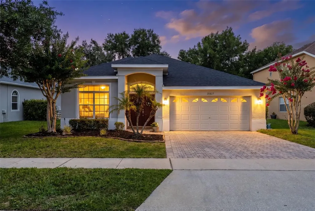 33827 Terragona Drive Sorrento FL 32776