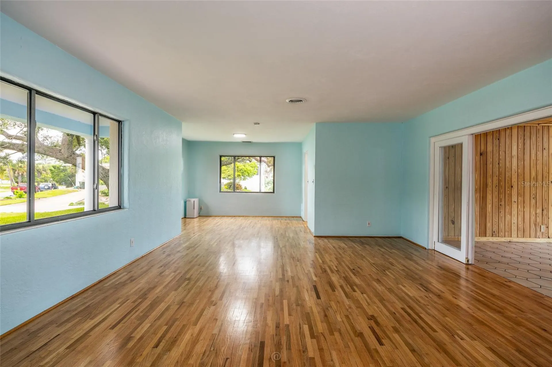 1460 N Peninsula Drive Daytona Beach FL 32118