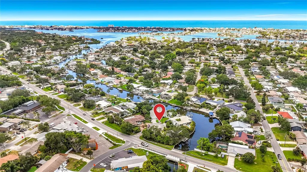 3511 North Circle Largo FL 33770