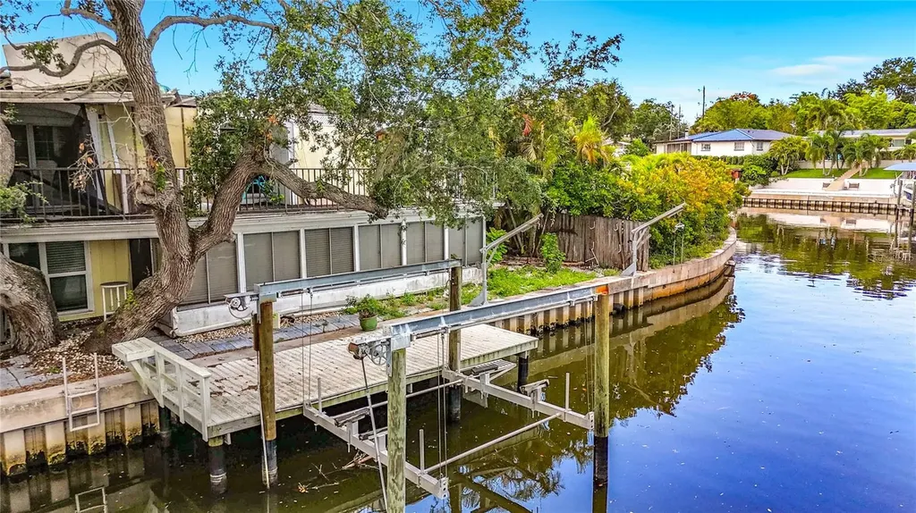 3511 North Circle Largo FL 33770