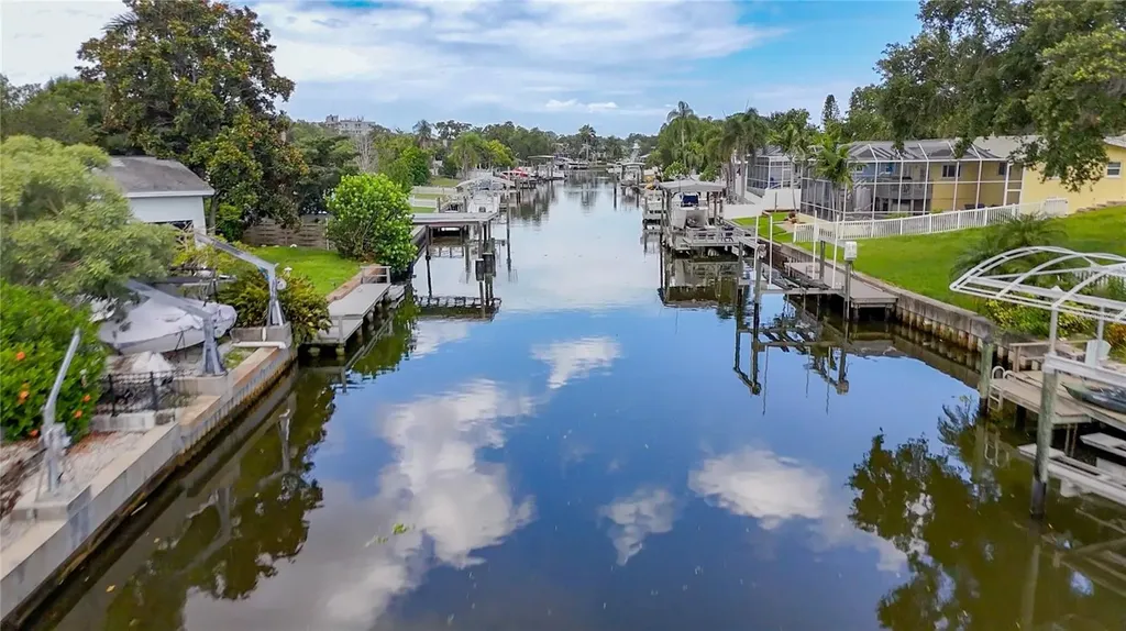 3511 North Circle Largo FL 33770